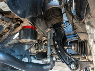 Air ride suspension components including air spring and compressor